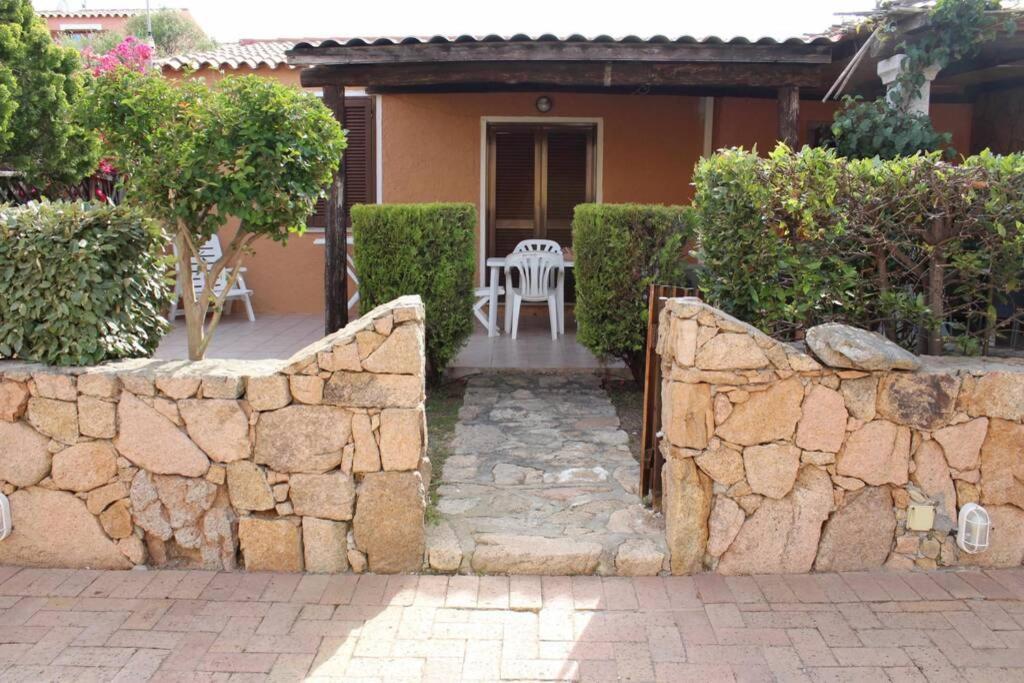 Casa Di Lu' - Bilocale Con Giardino - Porto Pollo Apartman Kültér fotó