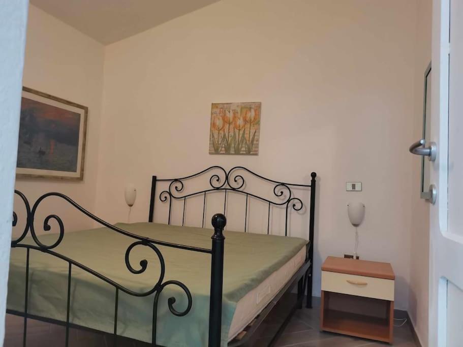 Casa Di Lu' - Bilocale Con Giardino - Porto Pollo Apartman Kültér fotó